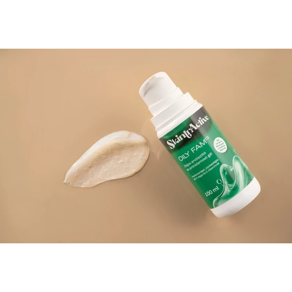 Oily Fam olajos arctisztító és sminklemosó gél MCT olajjal és E-vitaminnal, 100 ml